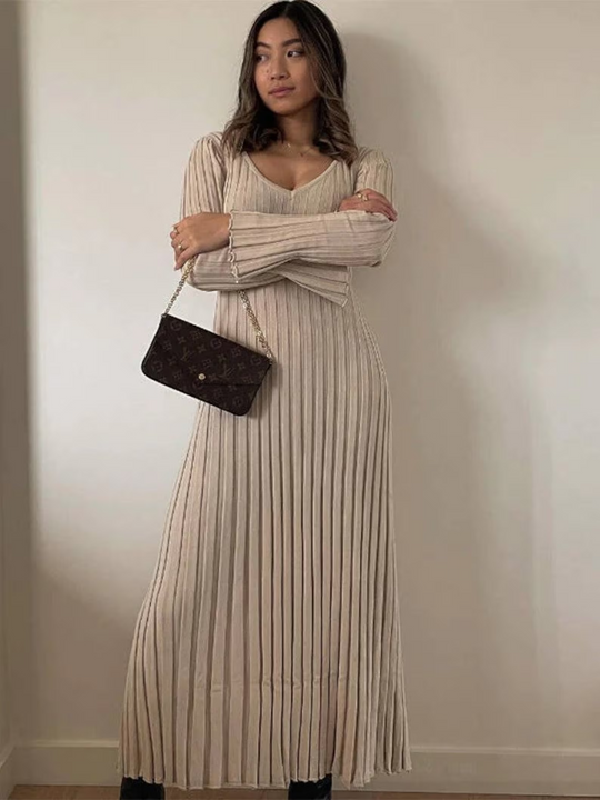 Portmans Dress – Cozy & Stylish Fall Maxi Knit Dress