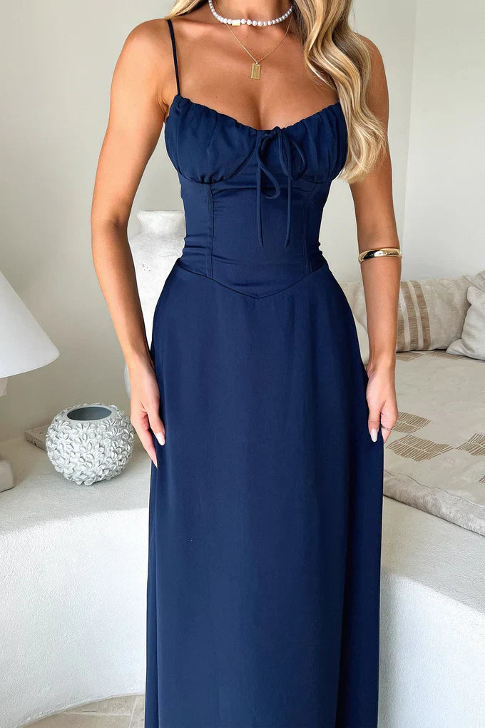 EVIAN | Flattering Dress