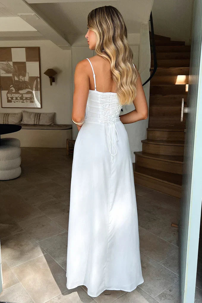 EVIAN | Flattering Dress
