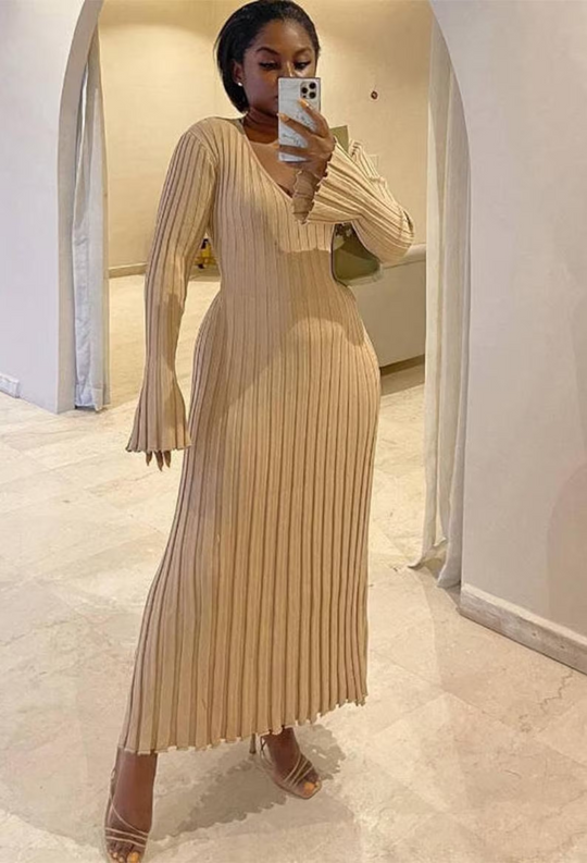 Portmans Dress – Cozy & Stylish Fall Maxi Knit Dress